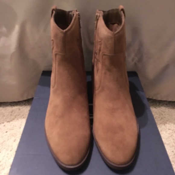 Gap Western Bootie - Picture 3 of 5